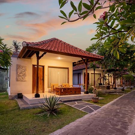 Ganesh Beach Hotel Candidasa Dış mekan fotoğraf