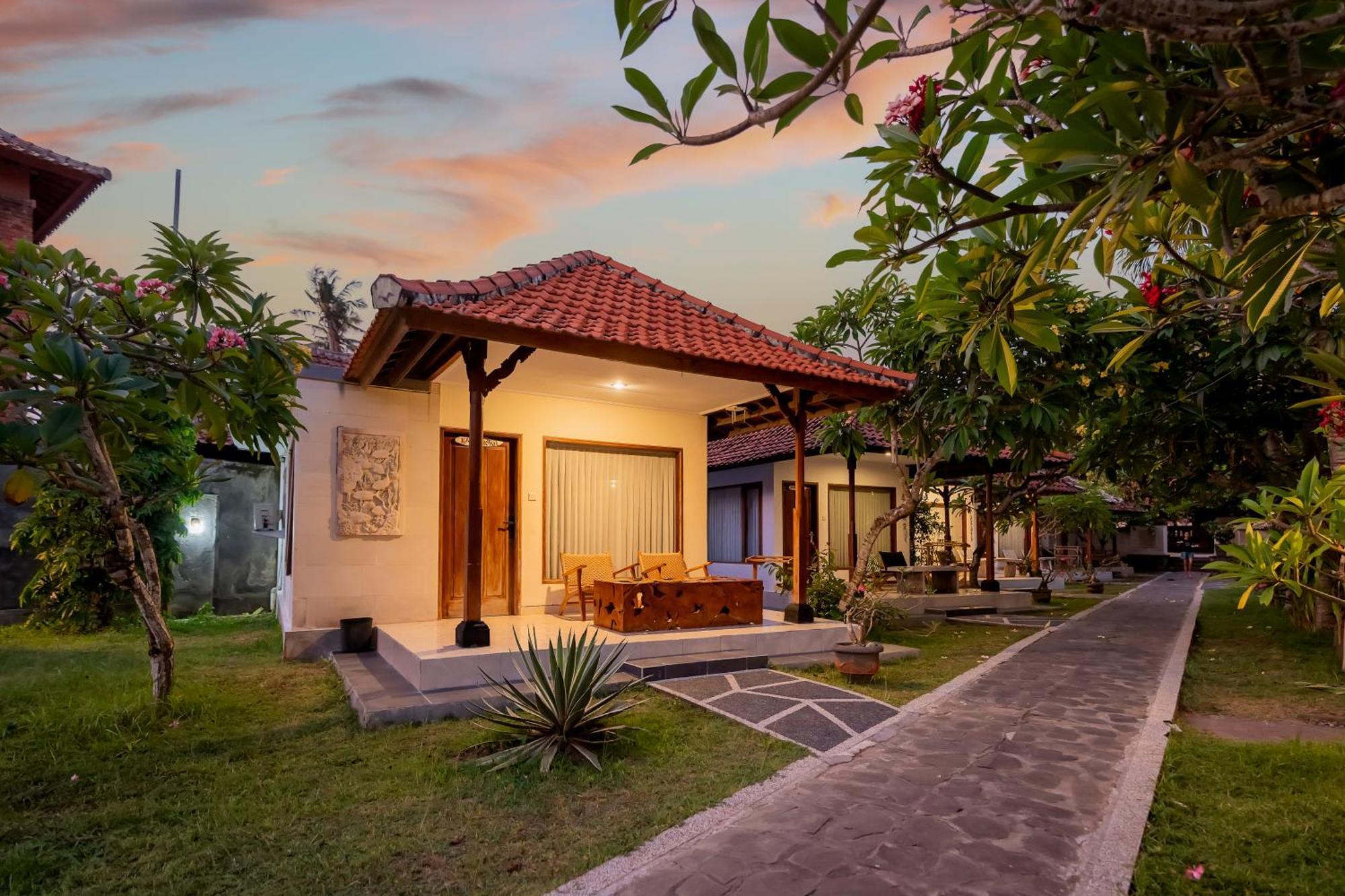 Ganesh Beach Hotel Candidasa Dış mekan fotoğraf