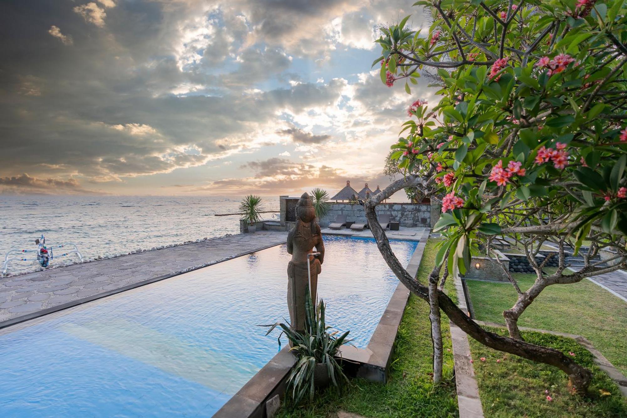 Ganesh Beach Hotel Candidasa Dış mekan fotoğraf